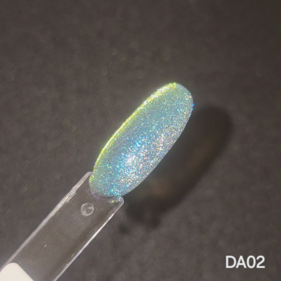 DA02 Seafoam Sparkle - Diamond Aurora Reflective Cateye