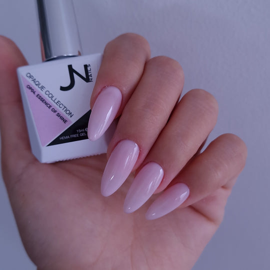 Op04. ESSENCE OF SHINE - OPAQUE Gel-Nagellack