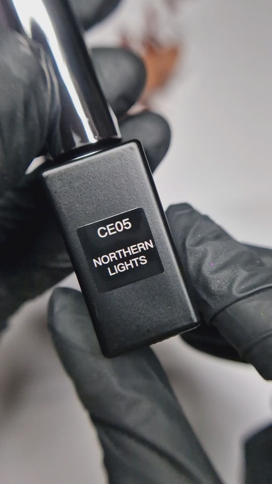 CE05 Northern Lights - Moonlight Cateye